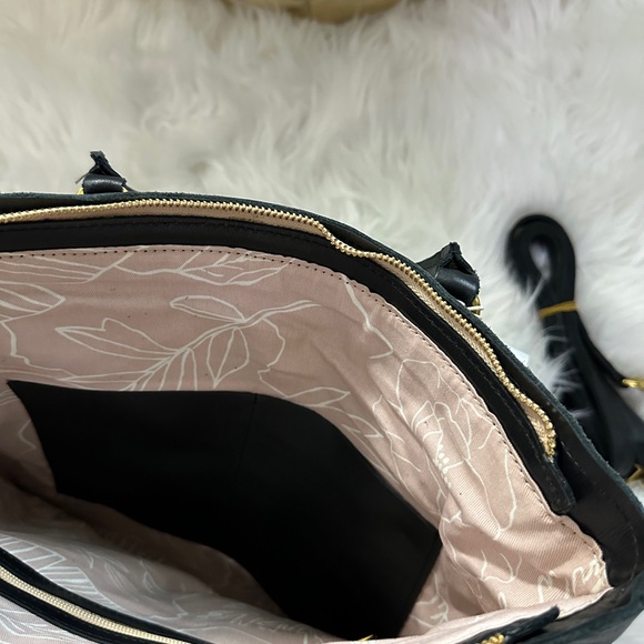 Sseko Convertible Tote in Black - Picture 6 of 13